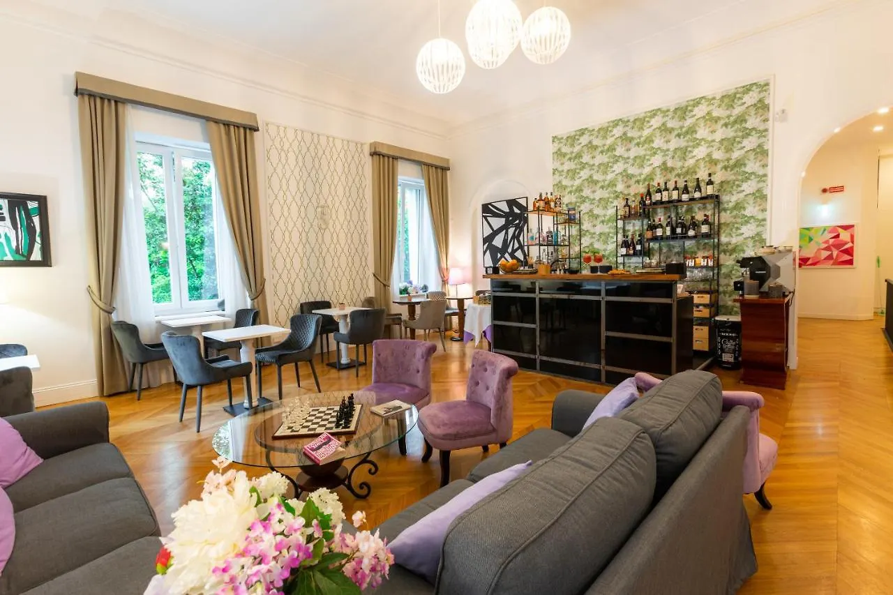 Mangili Garden Hotel Roma 3*,  İtalya